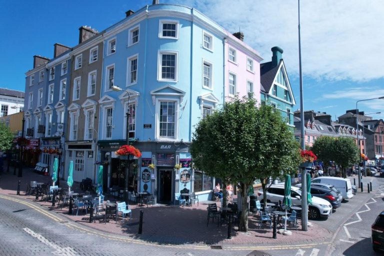 Mauretania Pub, Casement Square, Cobh, Co Cork