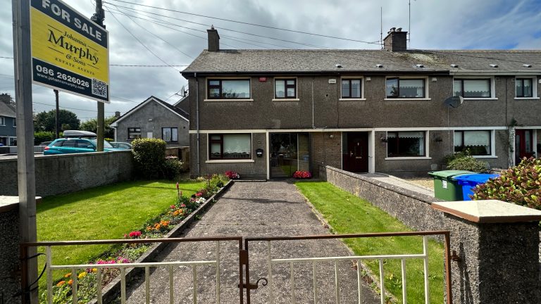 No 30 O’Neills Place, Carrignafoy, Cobh, Co Cork- P24 KR88